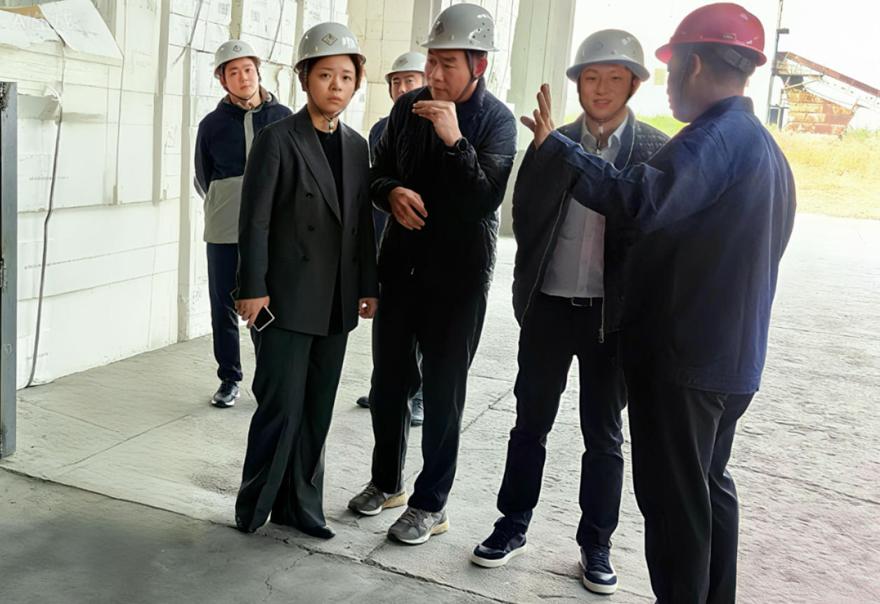 97���ʻ�����ί��ǡ����³���һ�и�ɽ����ï���ָ��